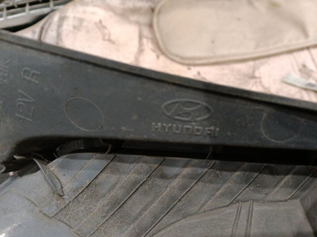 Стоп на Hyundai Solaris RB 92402-0U000, Правое расположение