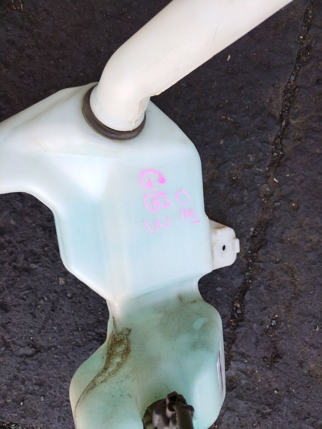 Бачок омывателя на Honda Freed GB3