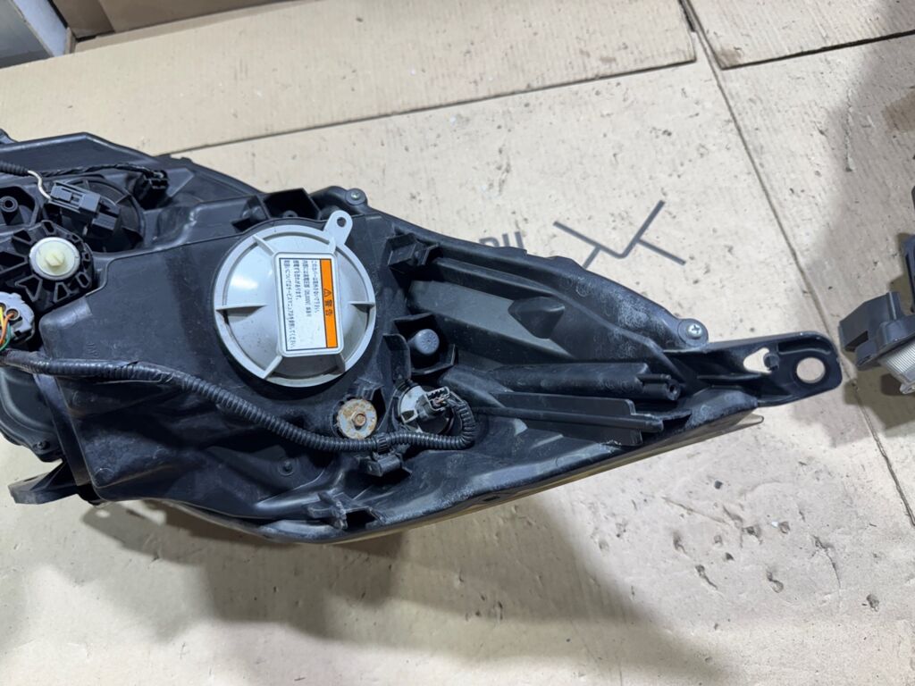 Фара на Honda Stepwgn RG1 100-22594