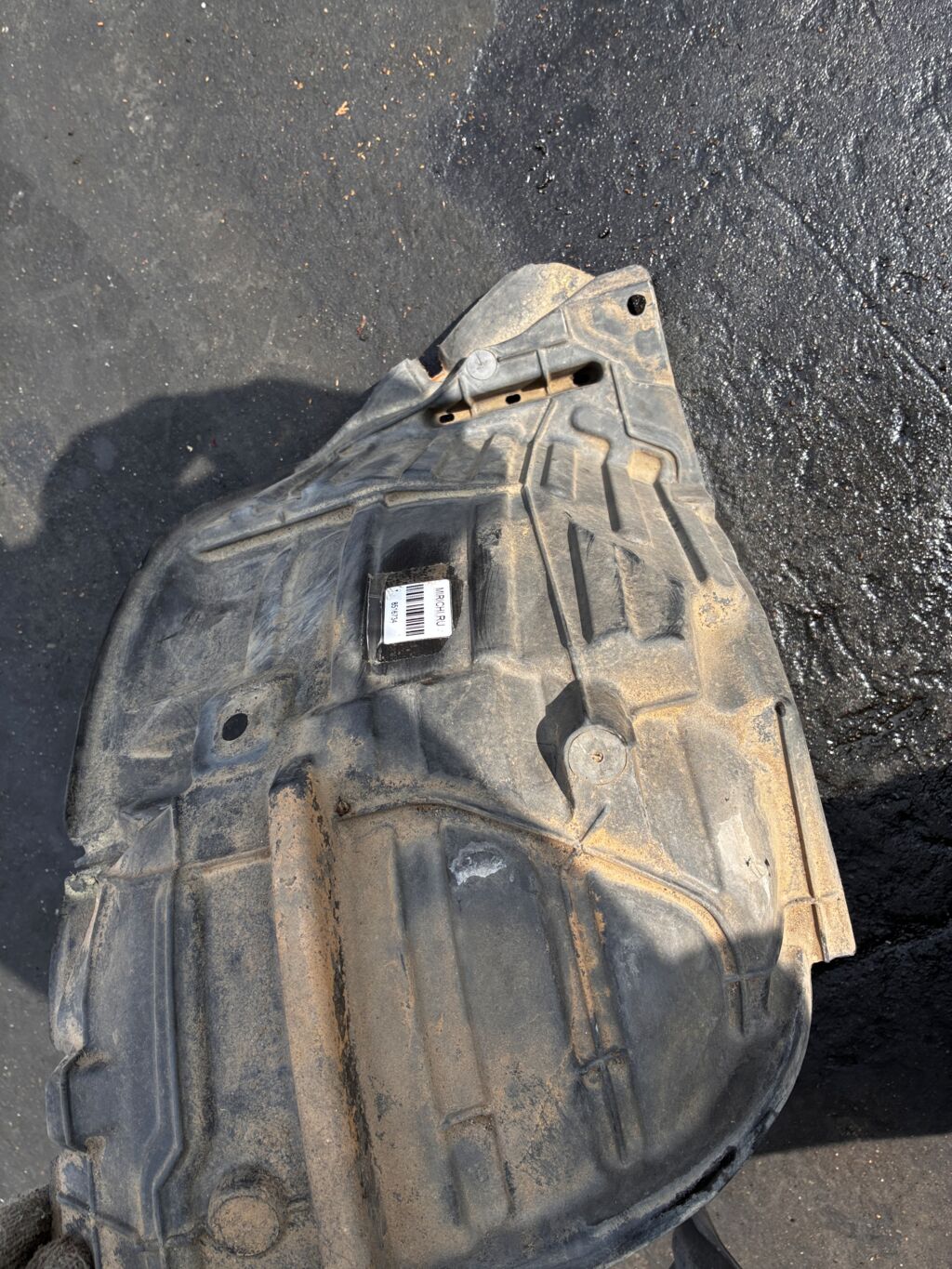 Подкрылок на Nissan March AK12 CR12DE 63843-AX000, Переднее Левое расположение