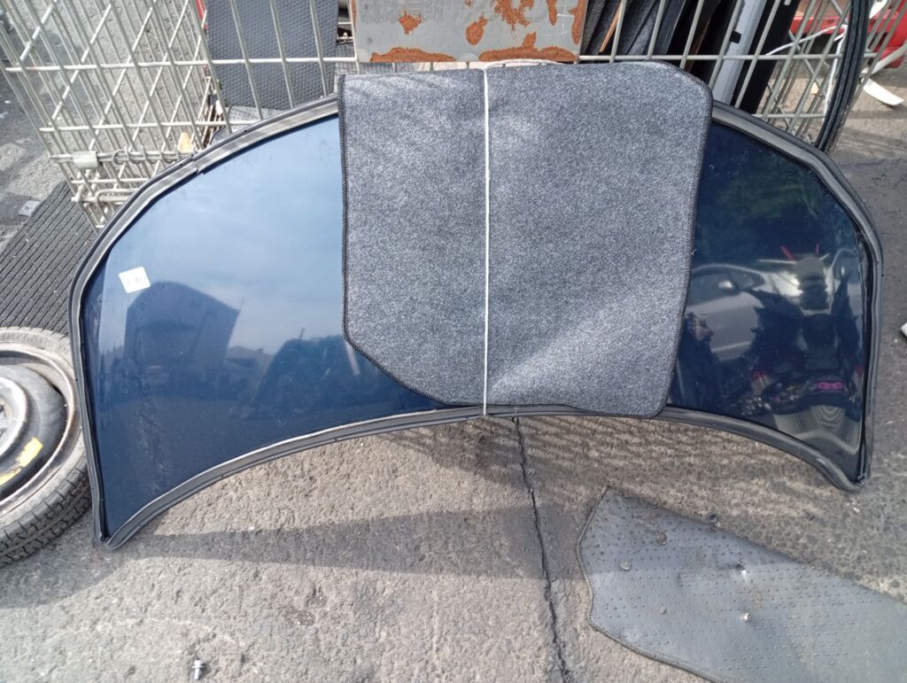 Капот на Honda Freed GB3