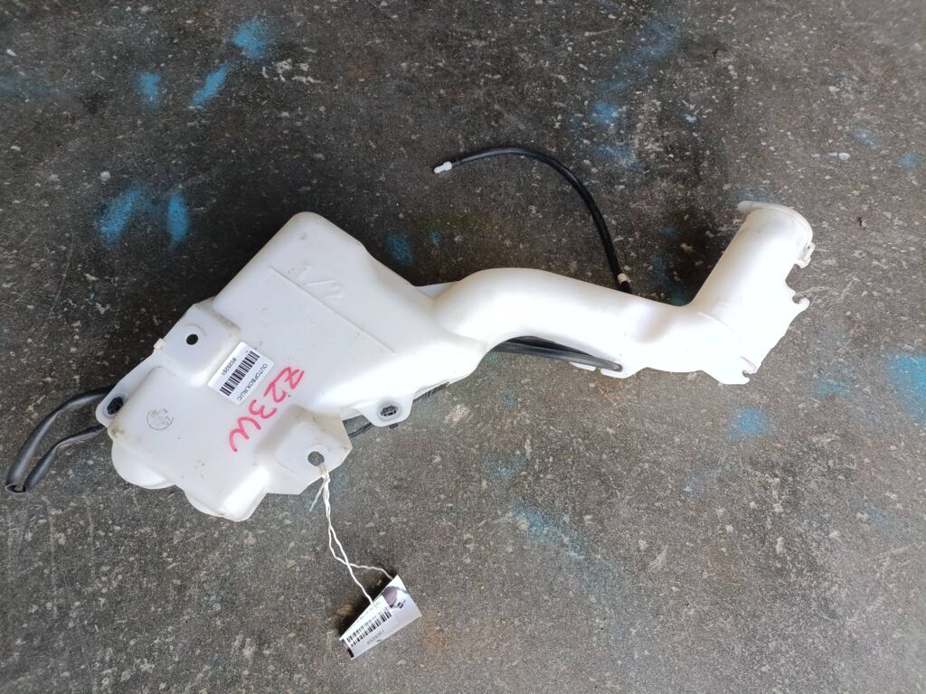 Бачок омывателя MN105956 на Mitsubishi Colt Plus Z23W Фото 2
