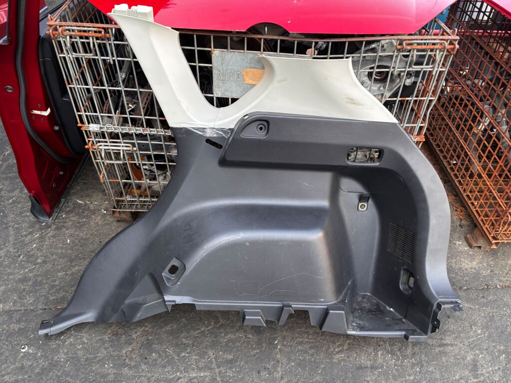 Обшивка багажника на Mazda Cx-5 KE2AW KD4568850, Заднее Правое расположение
