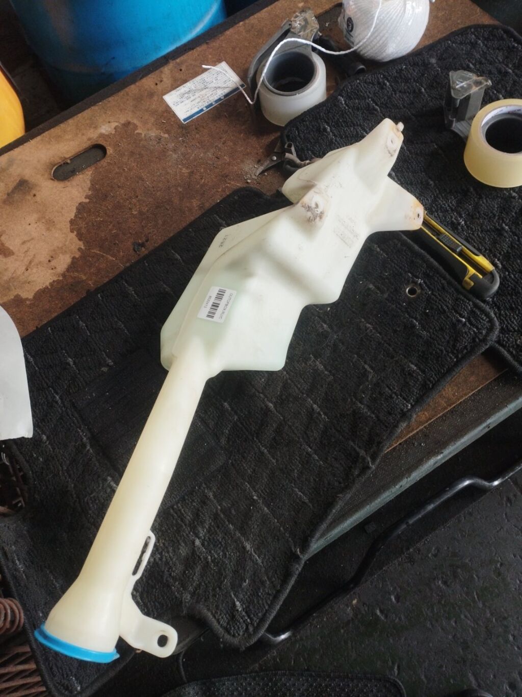 Бачок омывателя на Honda Stepwgn RK5