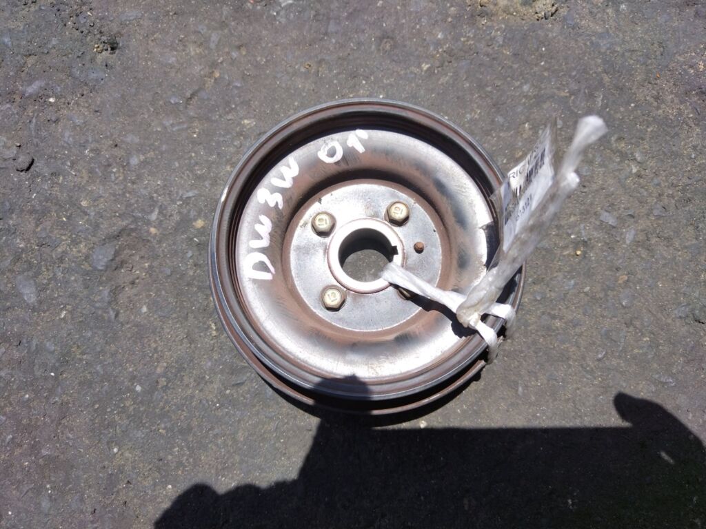 Шкив на Mazda Demio DW3W B3