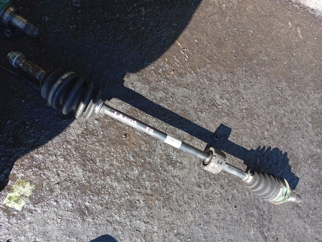 Привод на Daihatsu Move LA100S KF-VE, Переднее Правое расположение