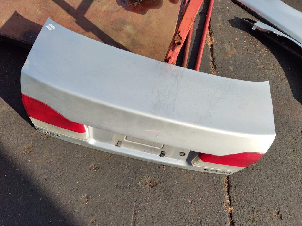 Крышка багажника на Honda Domani MB3 043-2157