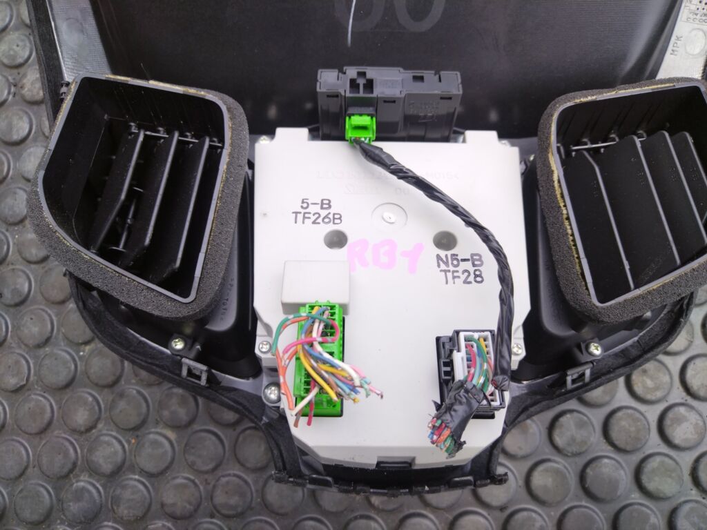 Блок управления климатконтроля на Honda Odyssey RB1 K24A