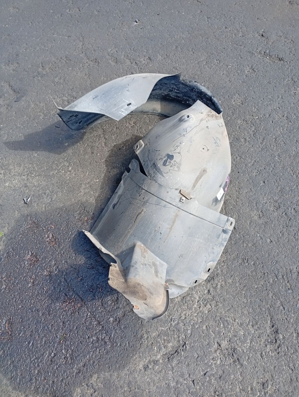 Подкрылок на Volkswagen Golf 1K, Переднее Левое расположение