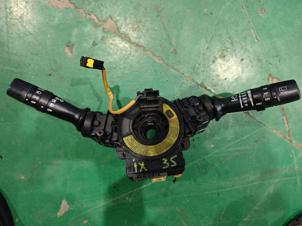 Шлейф-лента air bag на Hyundai Ix35 LM 93490-2M300  93480-3L002  93420-2K050  93410-3R130