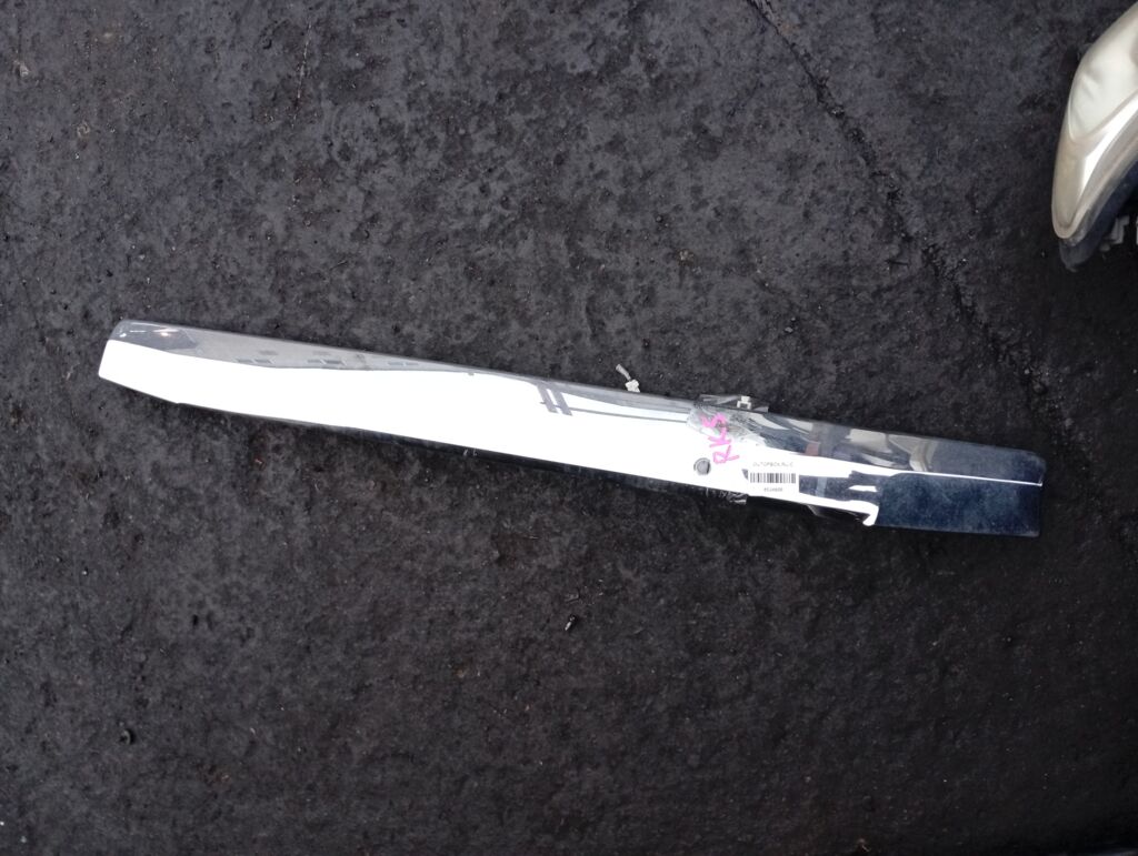 Ручка двери на Honda Stepwgn RK5 Фото 3