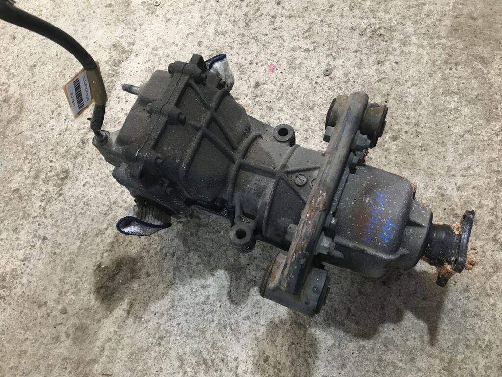 Редуктор на Nissan Ad VHNY11 QG18DE 38300 4N20A  38300 4N215, Заднее расположение