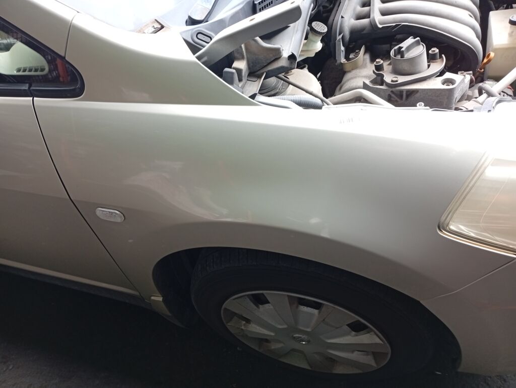 Крыло переднее на Nissan Tiida Latio SC11 Фото 2