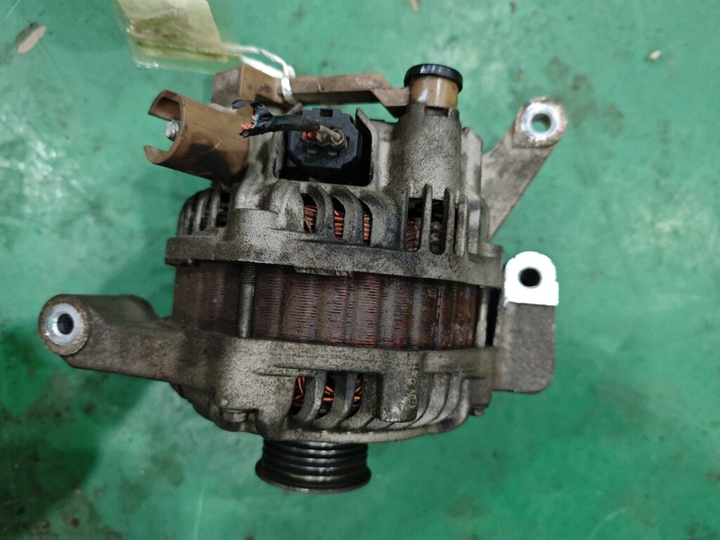 Генератор на Ford Focus 2 5M5T-10300-DD