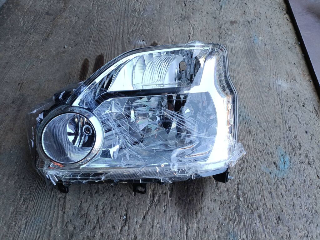 Фара на Nissan X-Trail NT31 DEPO 1785 215-11C1-LD-EM, Левое расположение