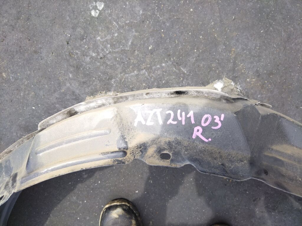 Подкрылок на Toyota Caldina AZT241W 1AZ-FSE 53875-21050, Переднее Правое расположение