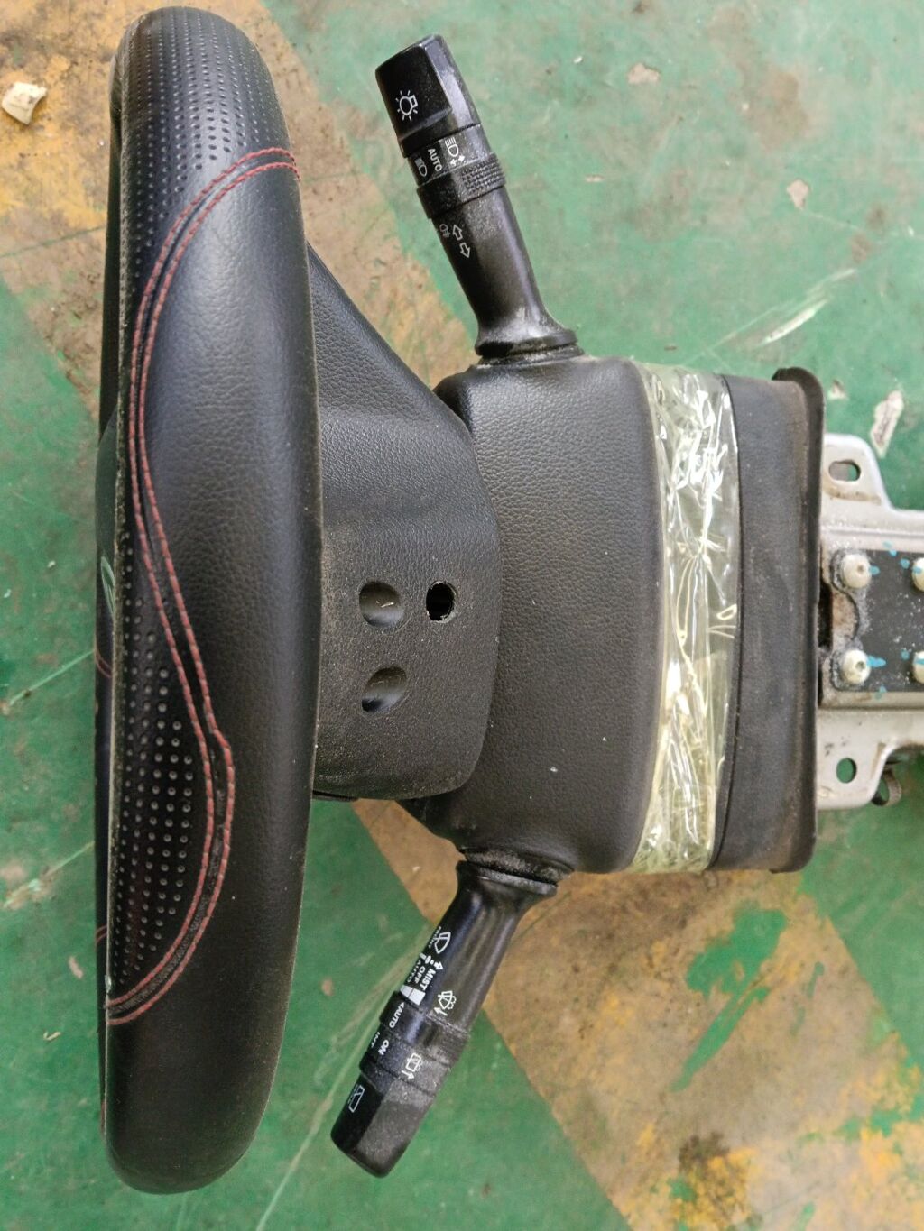 Переключатель поворотов на Kia Sportage SL 93410-3R130
