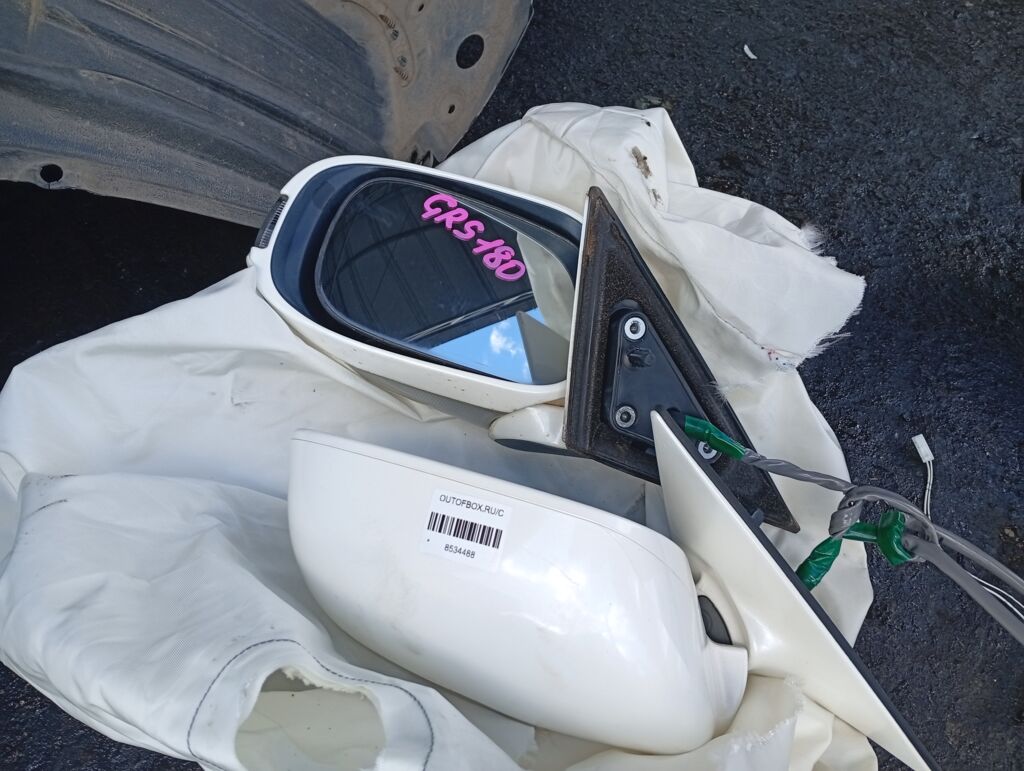 Зеркало двери боковой на Toyota Crown GRS180