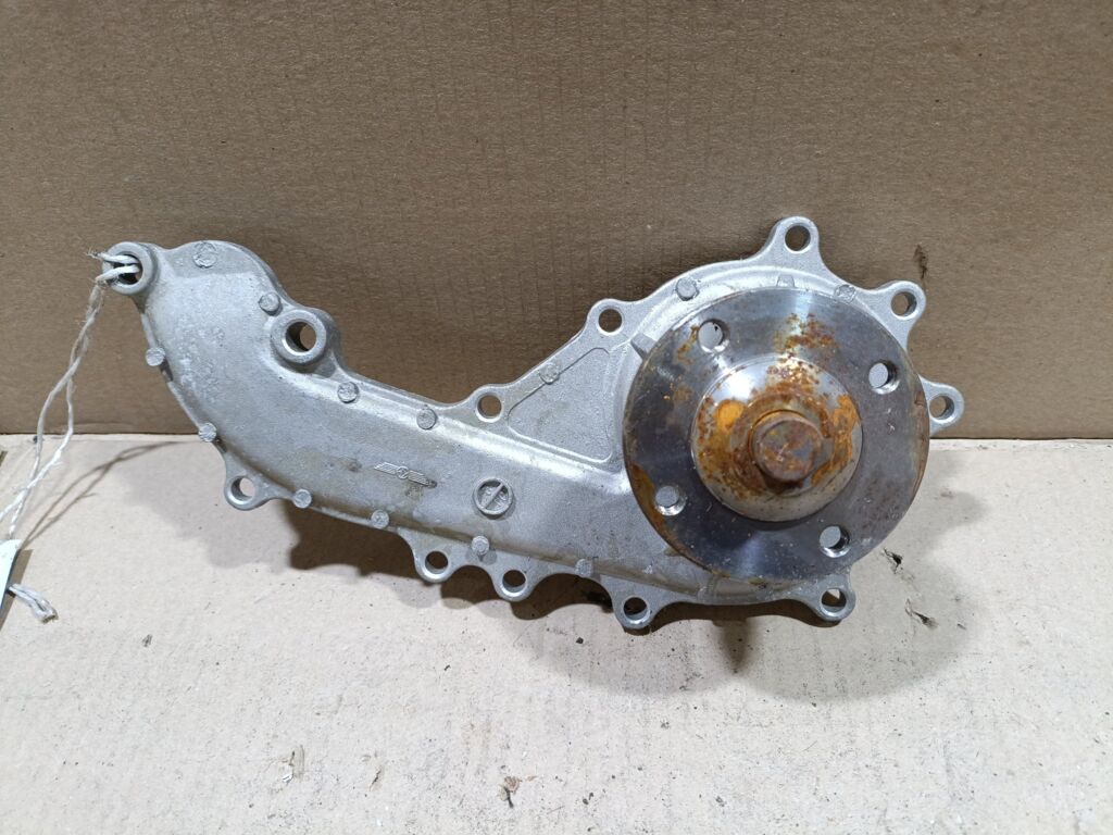 Помпа на Toyota Hiace RZH100G 1RZ-E 16100-79155  16100-79265  16100-79455