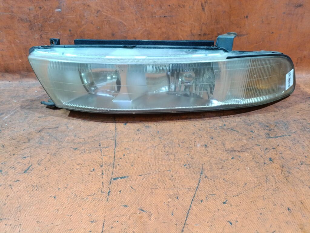 Фара на Mitsubishi Galant EA7A 7524, Левое расположение