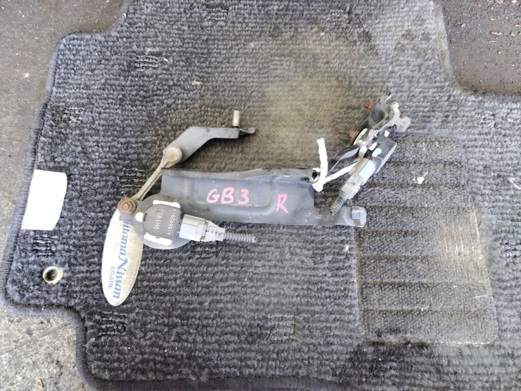 Датчик регулировки наклона фар на Honda Freed GB3