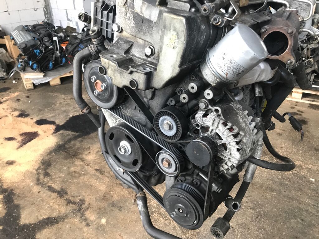 Двигатель на Volkswagen Golf 1K CAX Фото 2