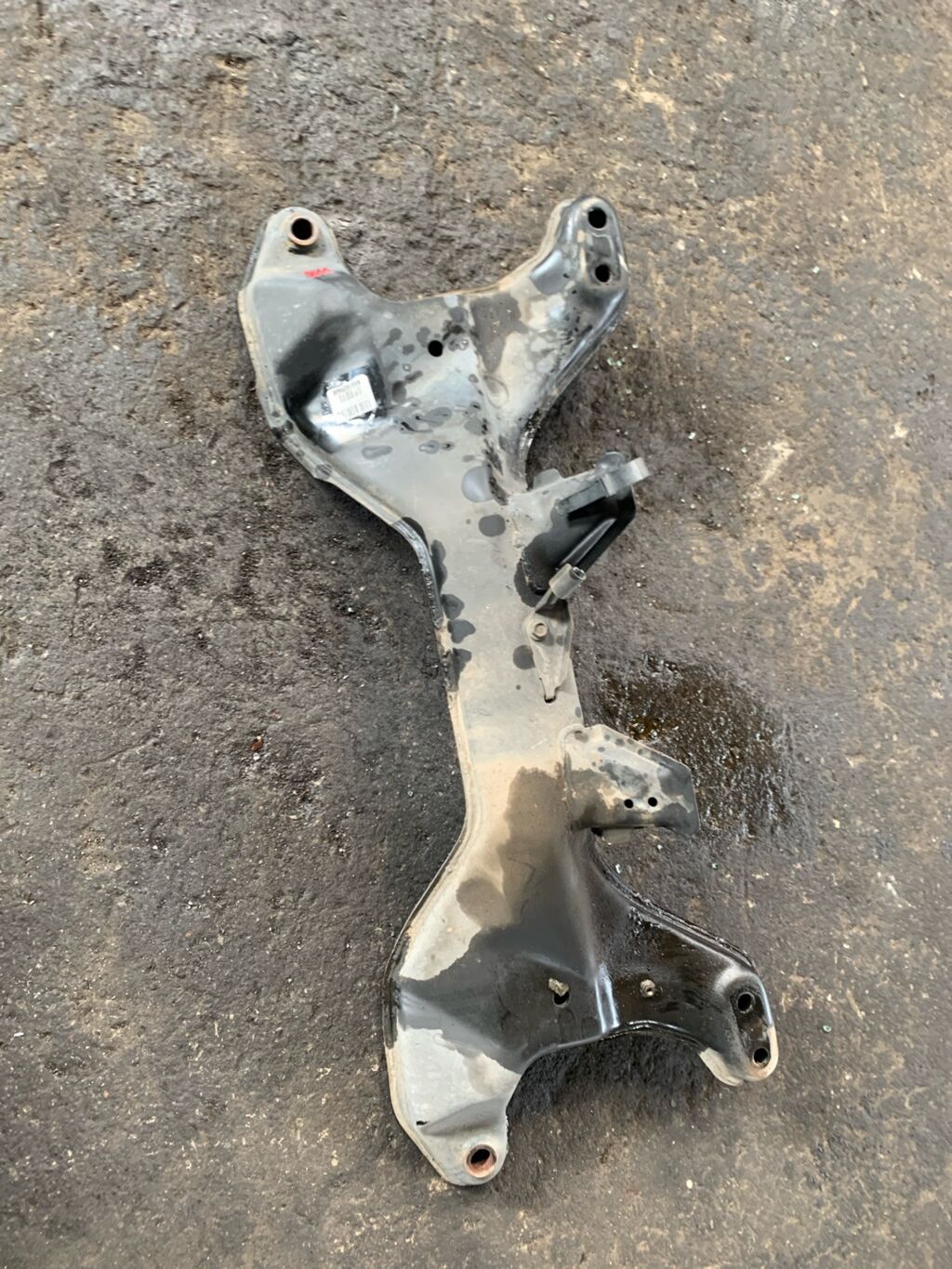 Балка под ДВС на Nissan Presea R11 GA15DE, Переднее расположение