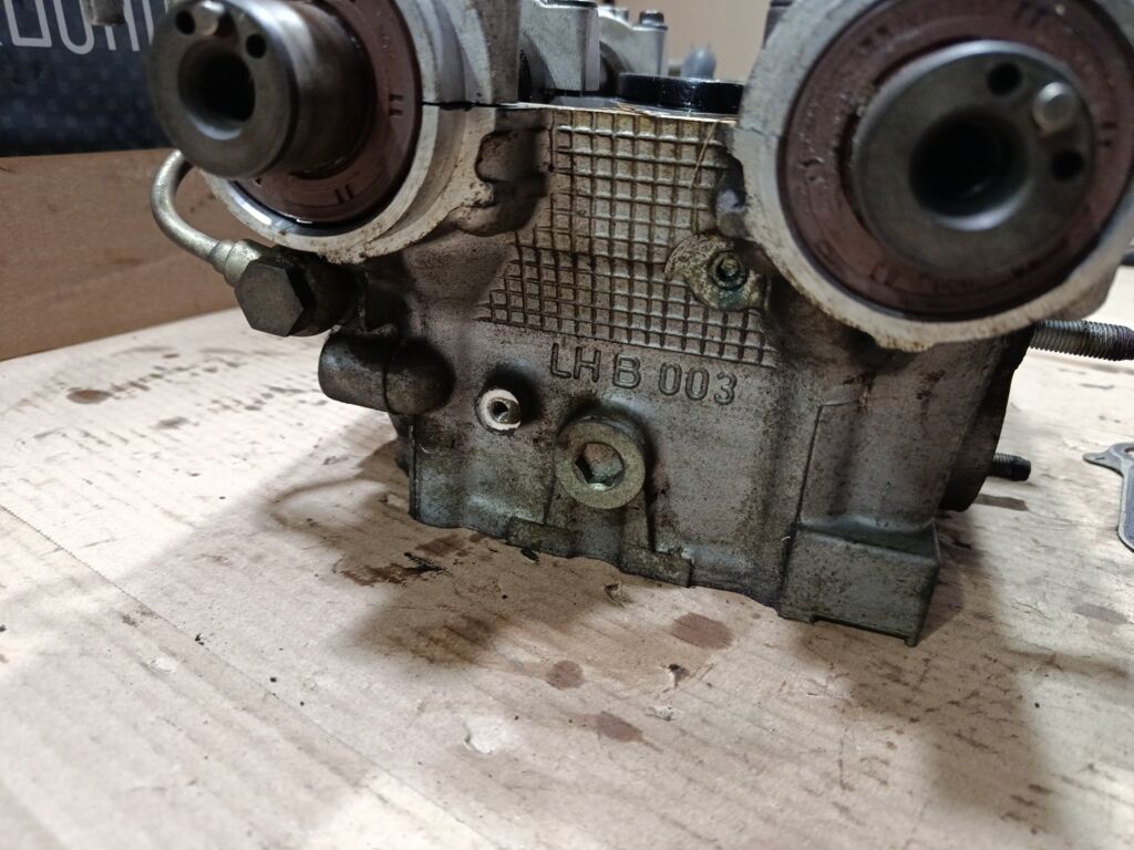 Головка блока цилиндров на Subaru Legacy Wagon BH5 EJ206 Фото 3