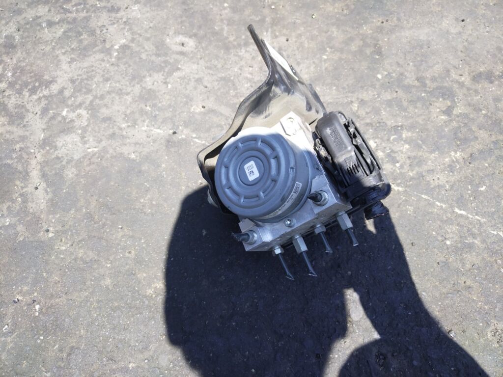 Блок ABS на Mazda Cx-5 KE2FW SH-VPTS K011-43-7A0