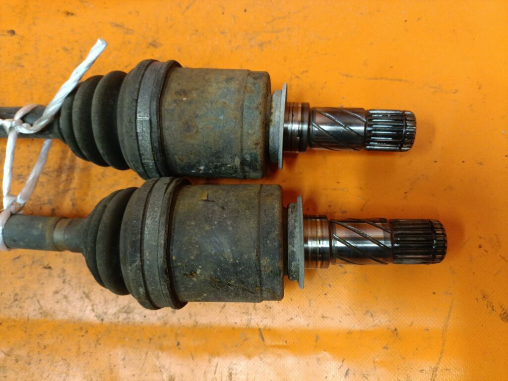 Привод на Subaru Impreza Wagon GH3 EL15 Фото 2