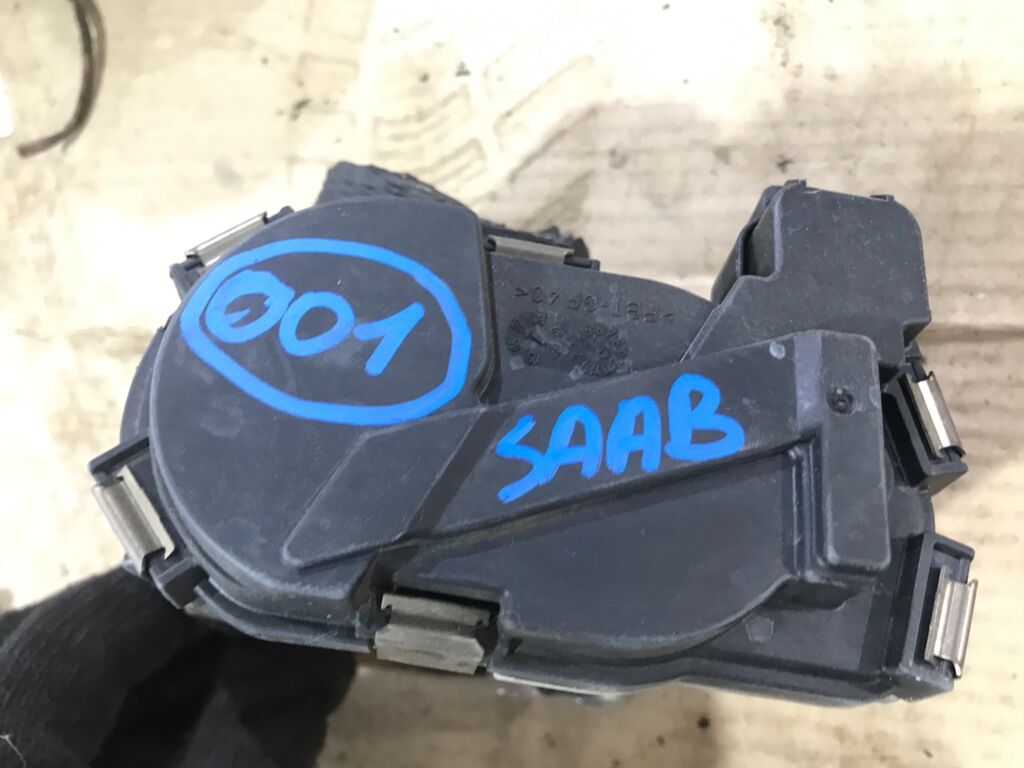 Дроссельная заслонка на Saab 9-3 Фото 3