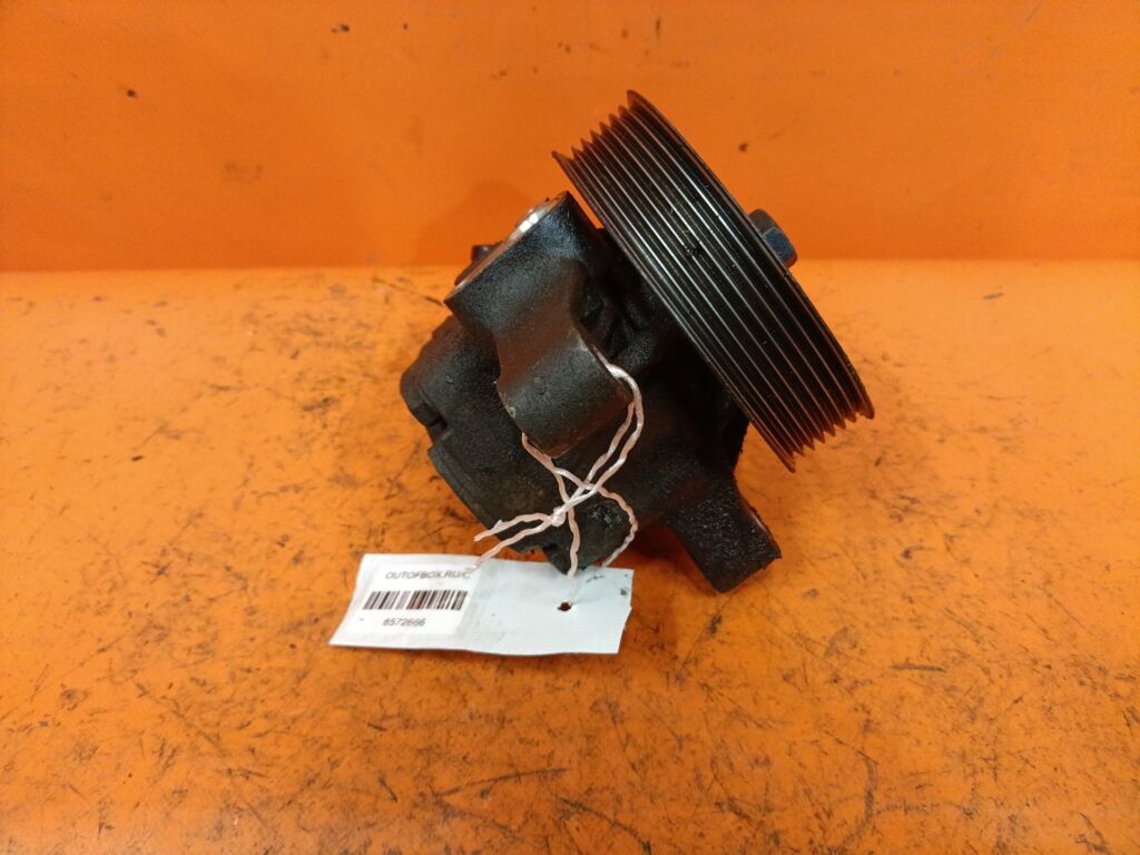 Насос гидроусилителя на Honda Stepwgn RF3 K20A Фото 3