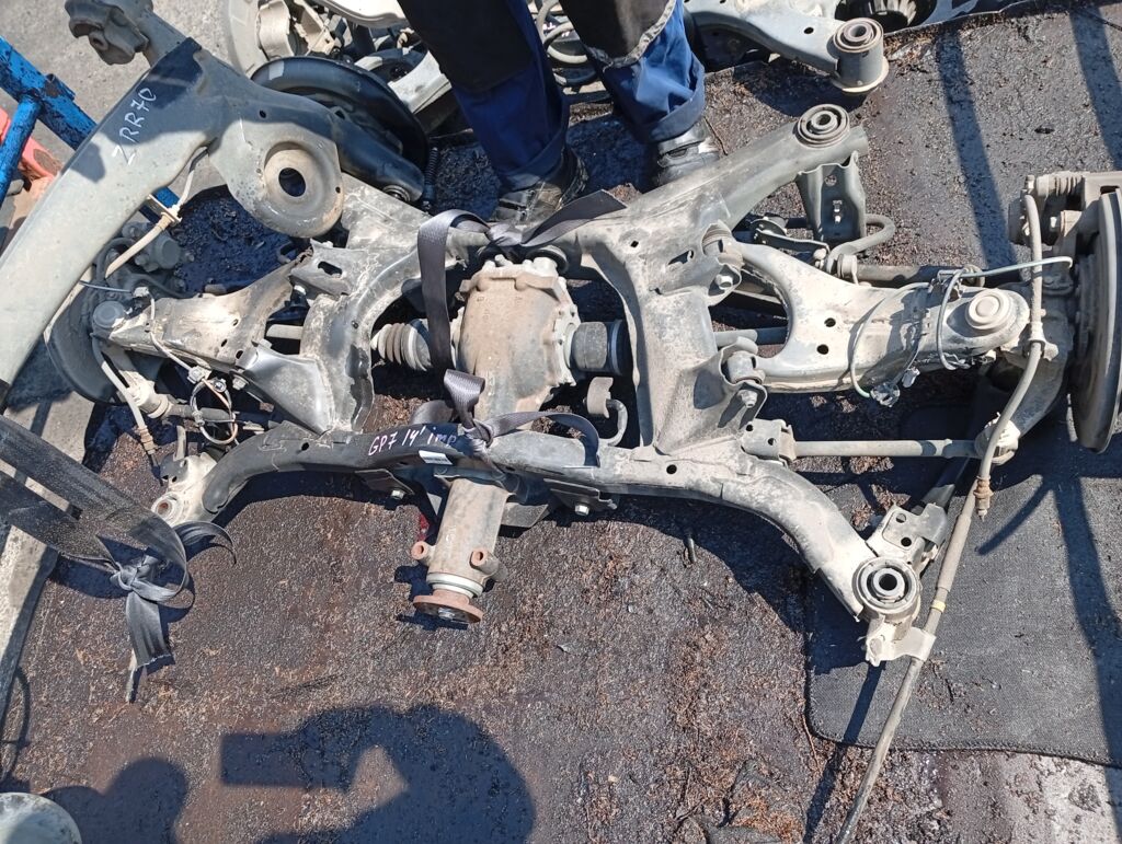 Балка подвески на Subaru Impreza Wagon GP7 FB20, Заднее расположение