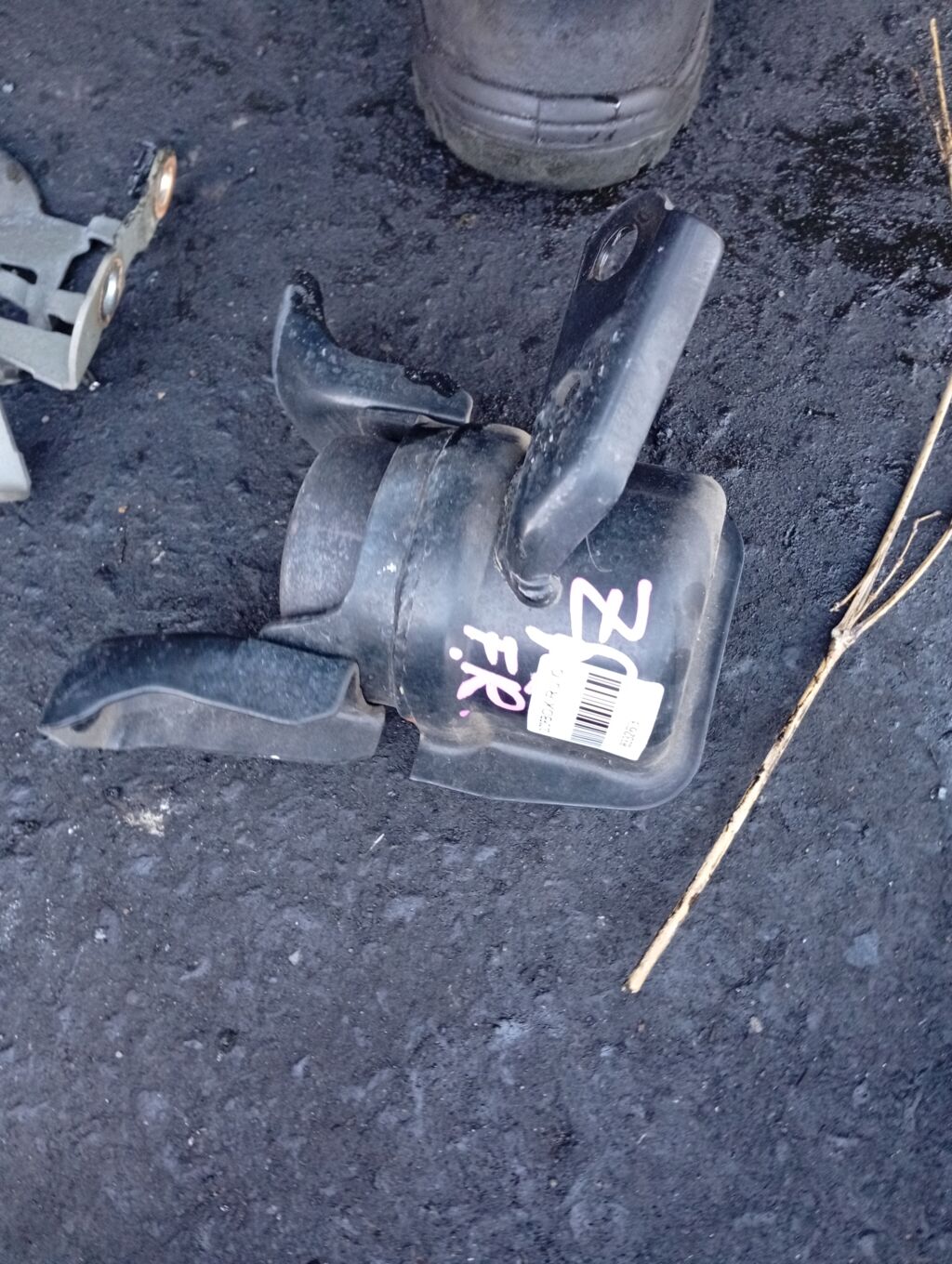 Подушка двигателя на Toyota Noah ZRR70G 3ZR-FAE 12305-37050, Переднее Правое расположение