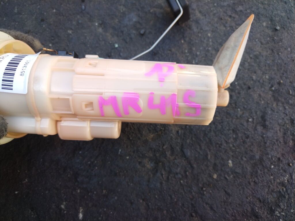 Бензонасос 15100-72M70 на Suzuki Hustler MR41S R06A Фото 4