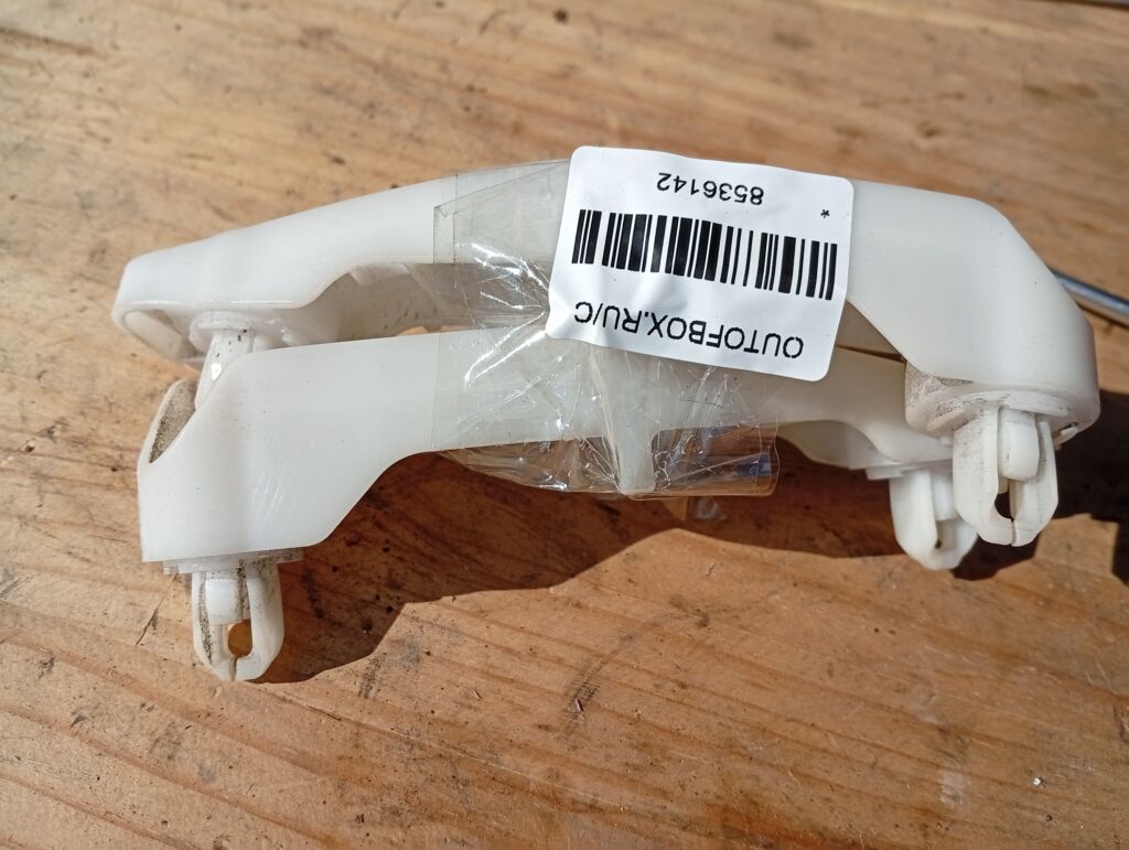 Крепление бампера на Nissan Dayz Roox B21A 6400F814  6400F813, Переднее расположение