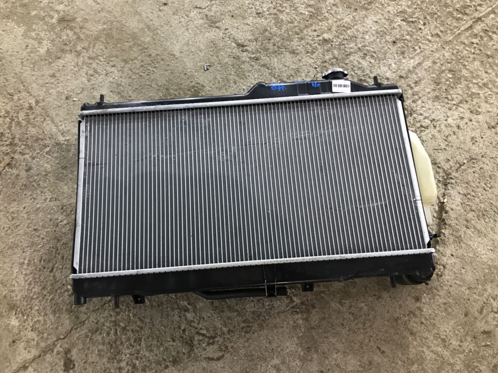 Радиатор ДВС на Subaru Legacy Wagon BP5 EJ203