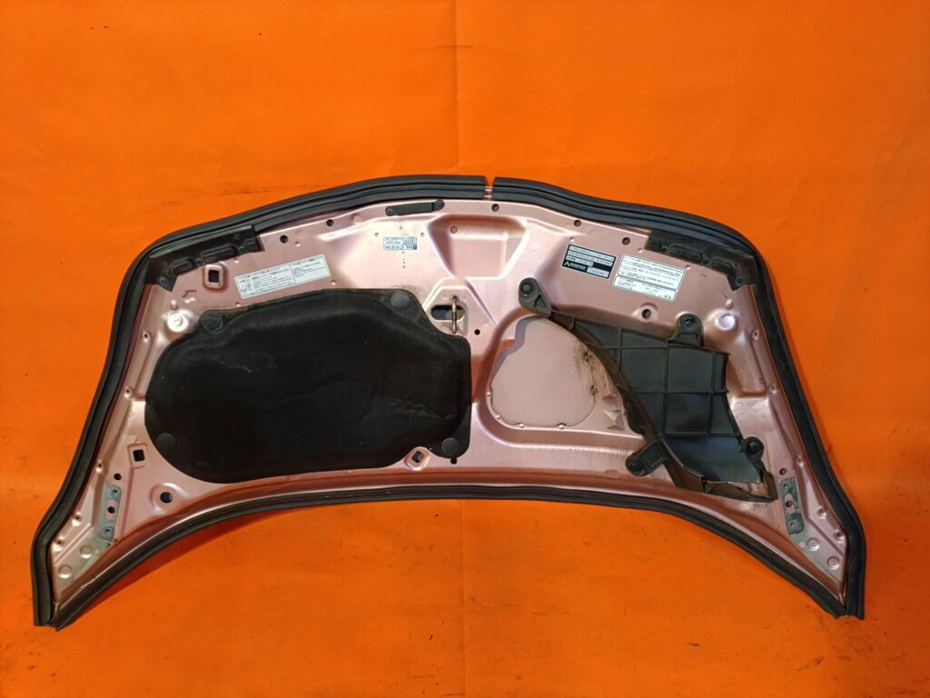 Капот на Honda Fit GP1