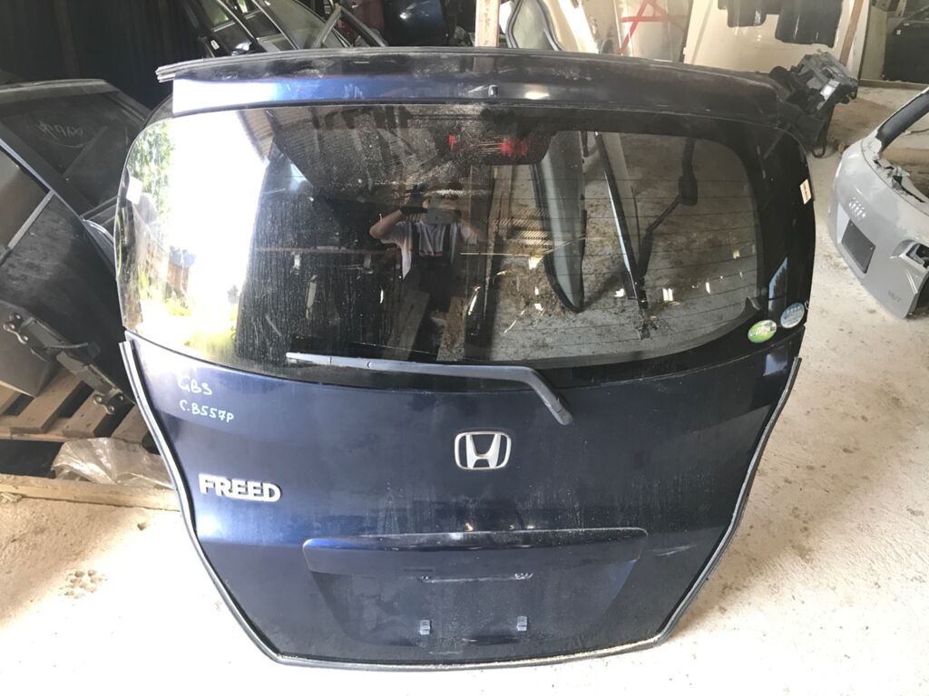 Дверь задняя на Honda Freed GB3