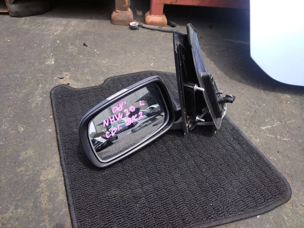 Зеркало двери боковой на Toyota Prius NHW20 Фото 2