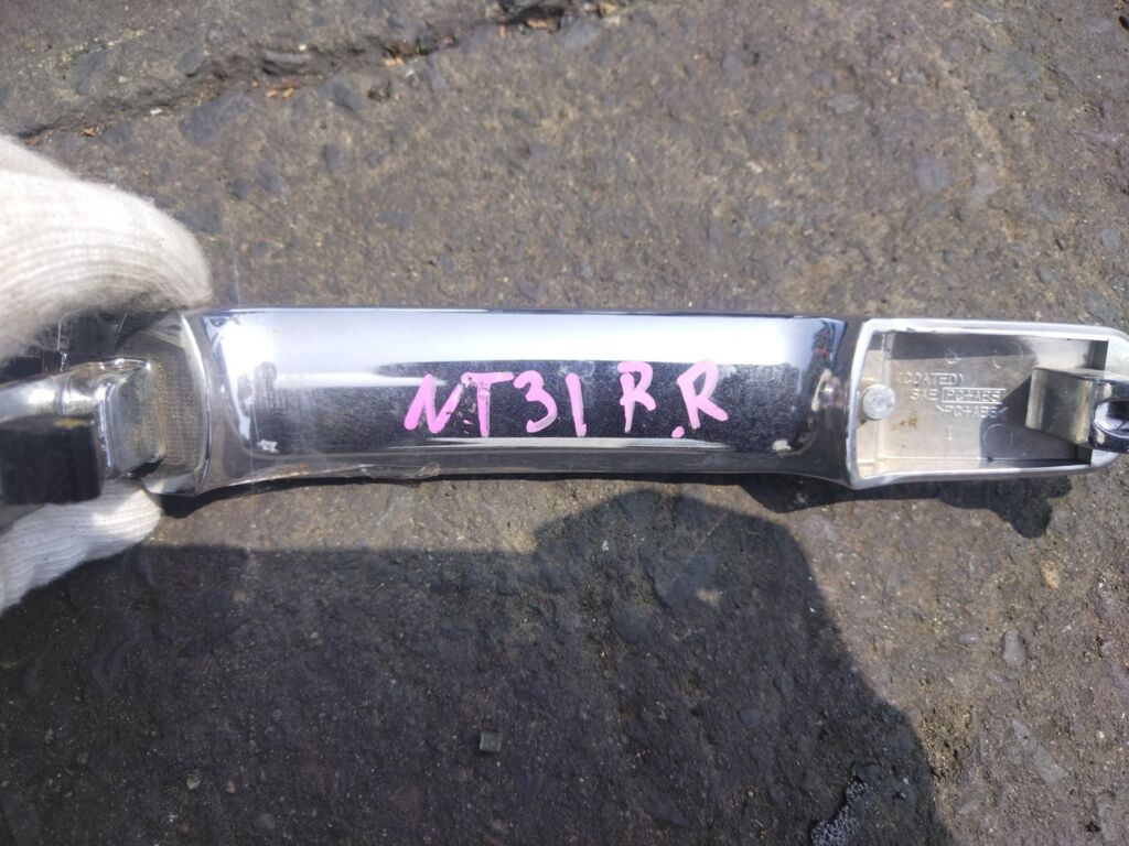 Ручка двери на Nissan X-Trail NT31, Заднее Правое расположение