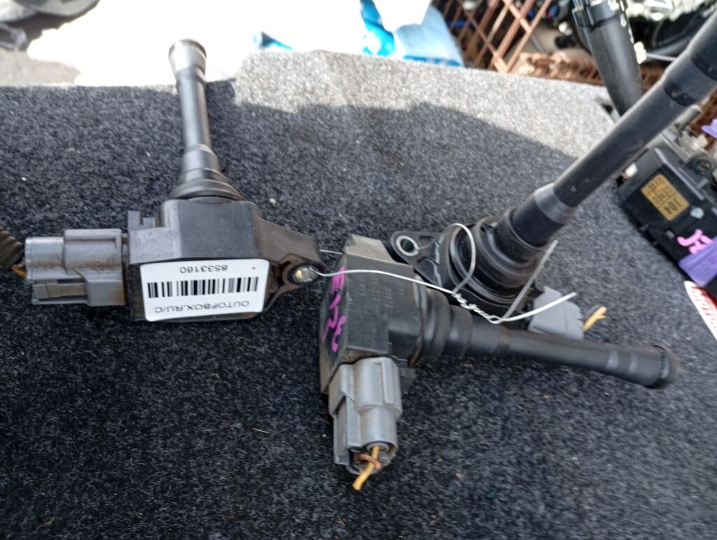 Катушка зажигания на Nissan Note E12 HR12DDR 22448-3HD0A