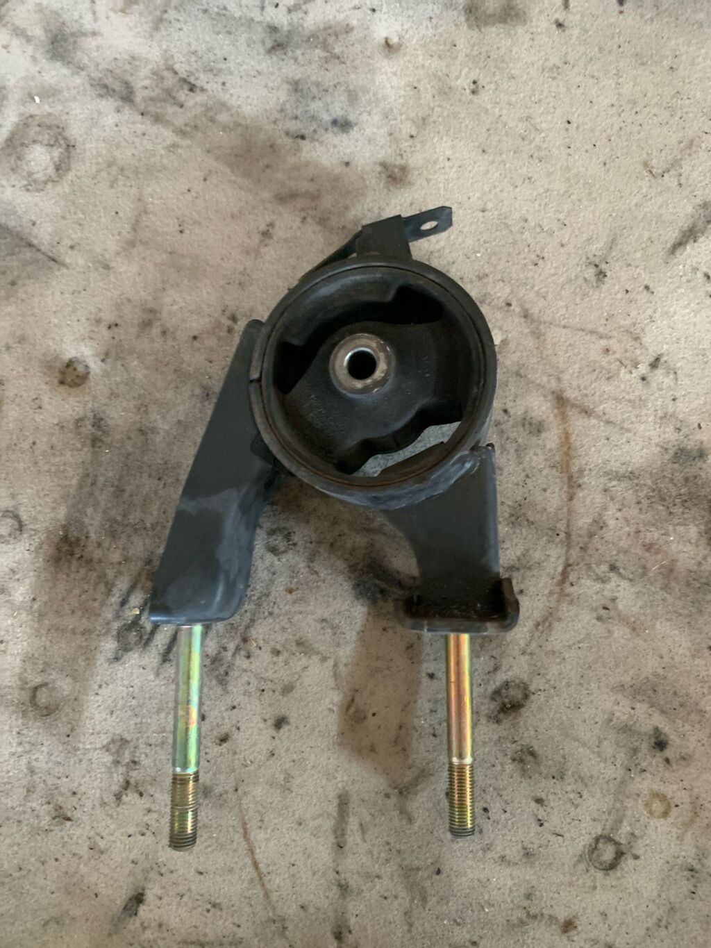 Подушка двигателя на Toyota Vitz SCP10 1SZ-FE, Заднее расположение
