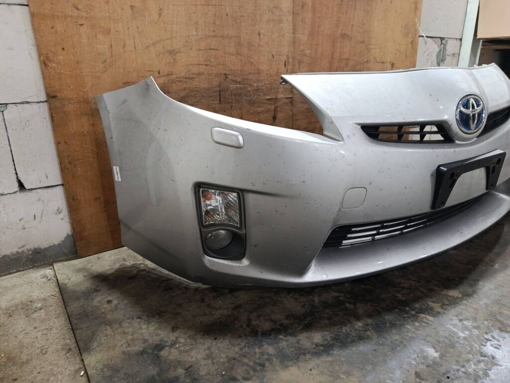 Бампер на Toyota Prius ZVW30 Фото 2