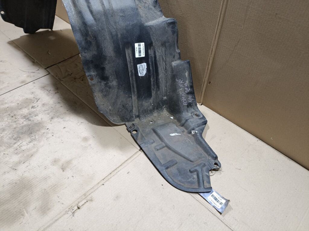 Подкрылок на Toyota Gaia ACM10G Фото 3