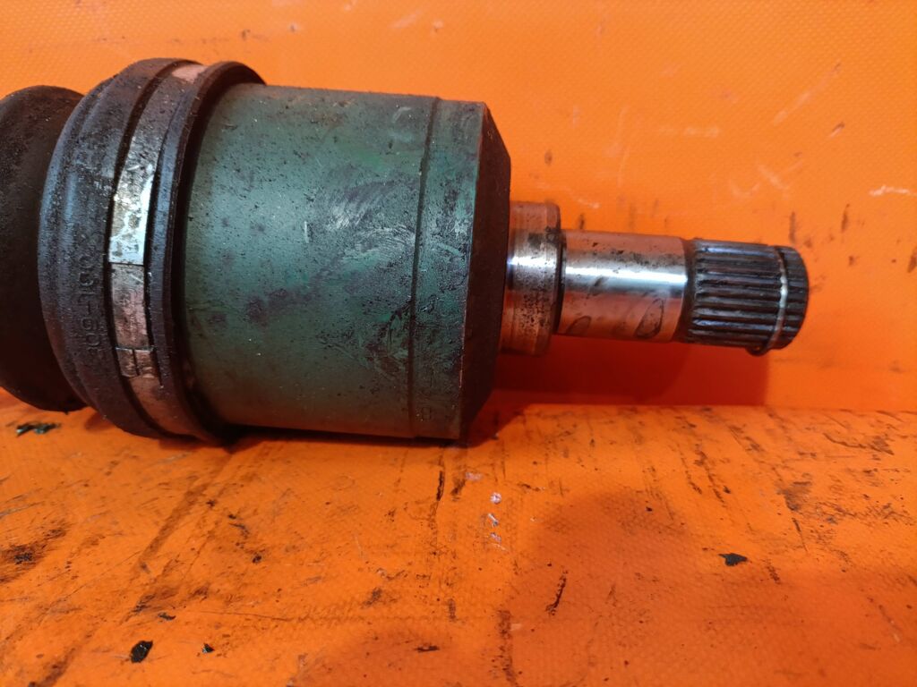 Привод на Mitsubishi Diamante F34A 6A13, Переднее Левое расположение