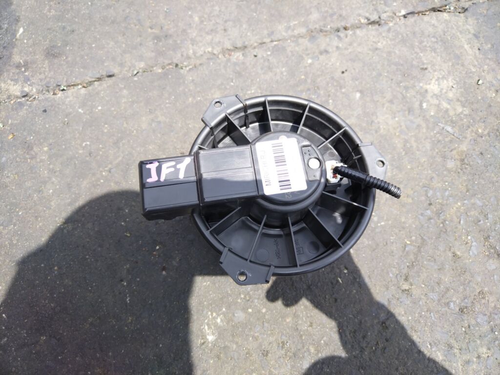 Мотор печки на Honda N-Box JF1 Фото 2
