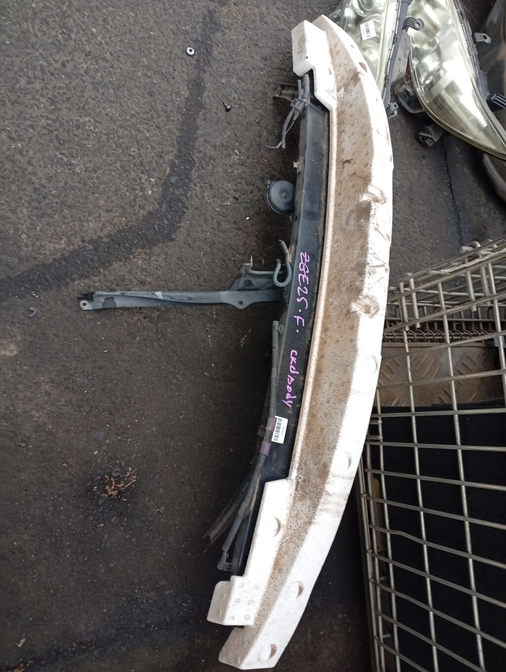 Жесткость бампера на Toyota Wish ZGE25G Фото 2