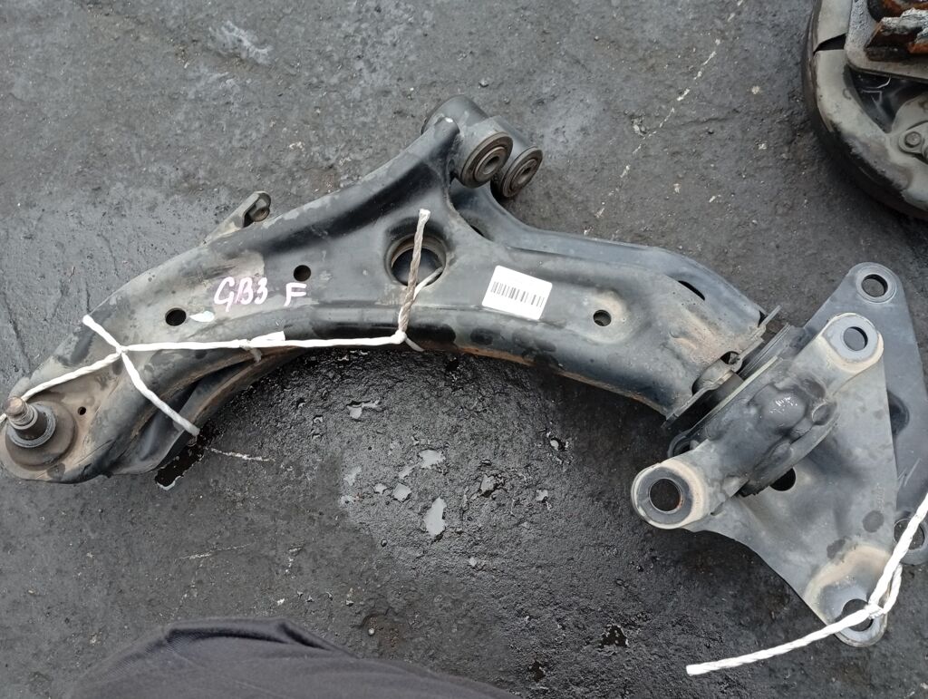 Рычаг на Honda Freed GB3 L15A Фото 2