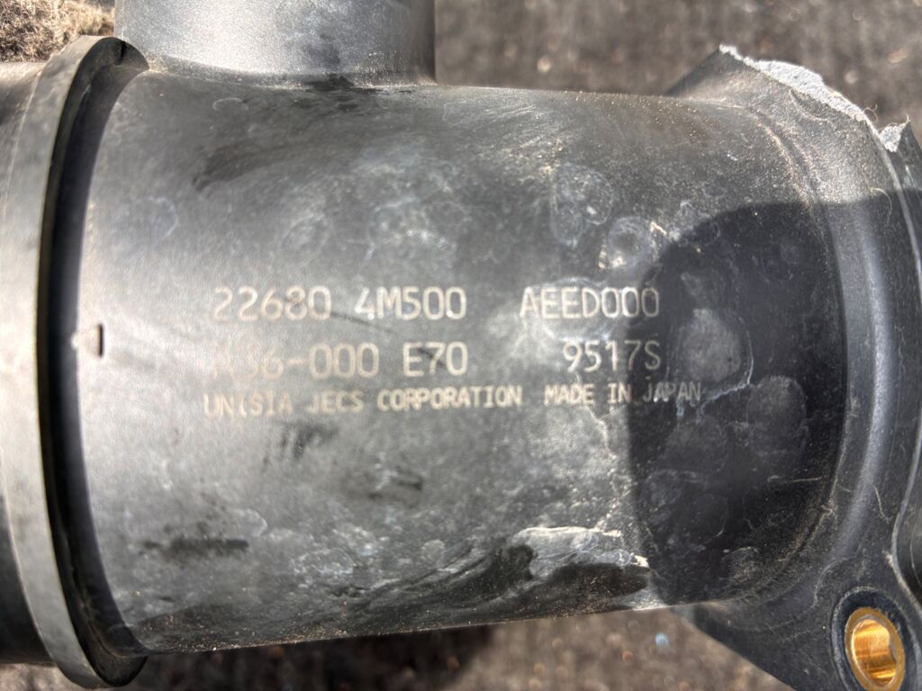 Датчик расхода воздуха 22680-4M500, 226804M501 на Nissan Tino V10 QG18DE Фото 3 Датчик расхода воздуха 22680-4M500, 226804M501 на Nissan Tino V10 QG18DE Фото 3